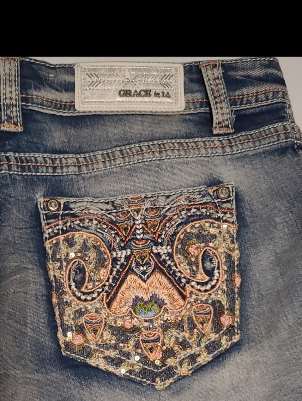 Grace in LA Embroidered Denim Jean Shorts 30 - Picture 2 of 4